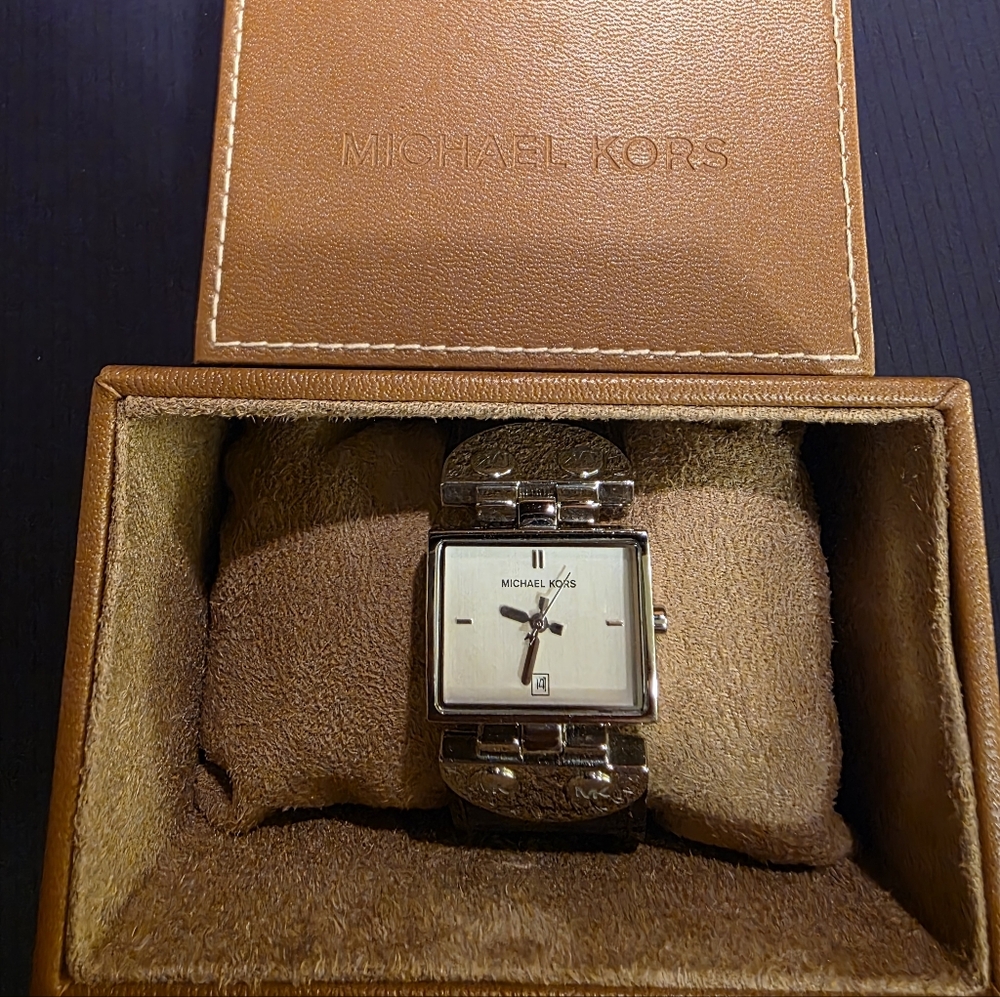 Michael Kors Silver and White Women's Watch MK-4134